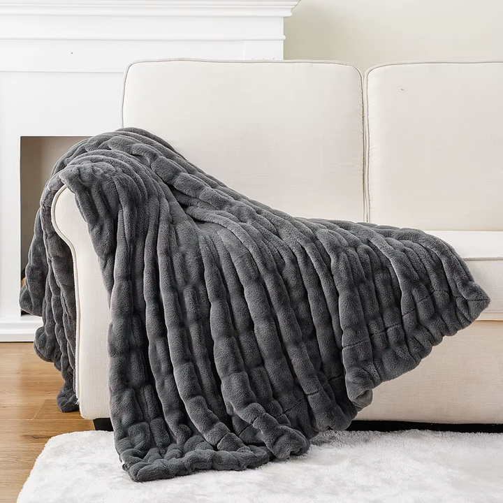 Snuggle Me Throw Blanket - HESTONS