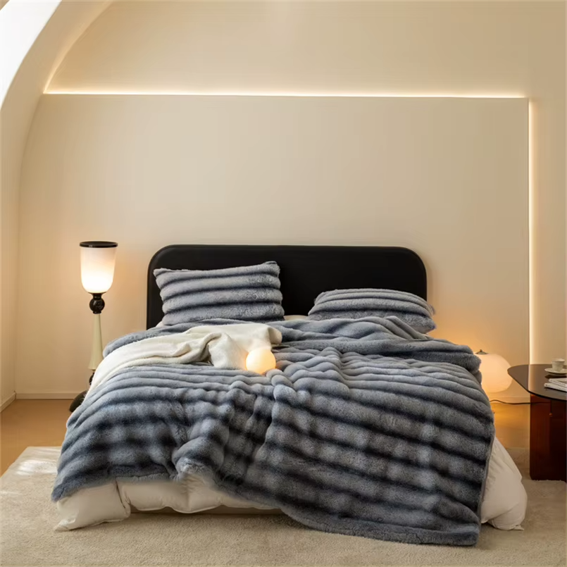 Soft Skin Throw Blanket - HESTONS