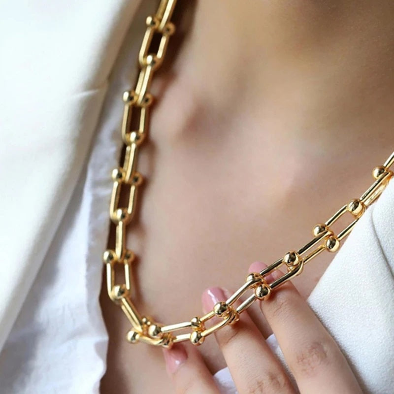 Elegant Grace Necklace - HESTONS