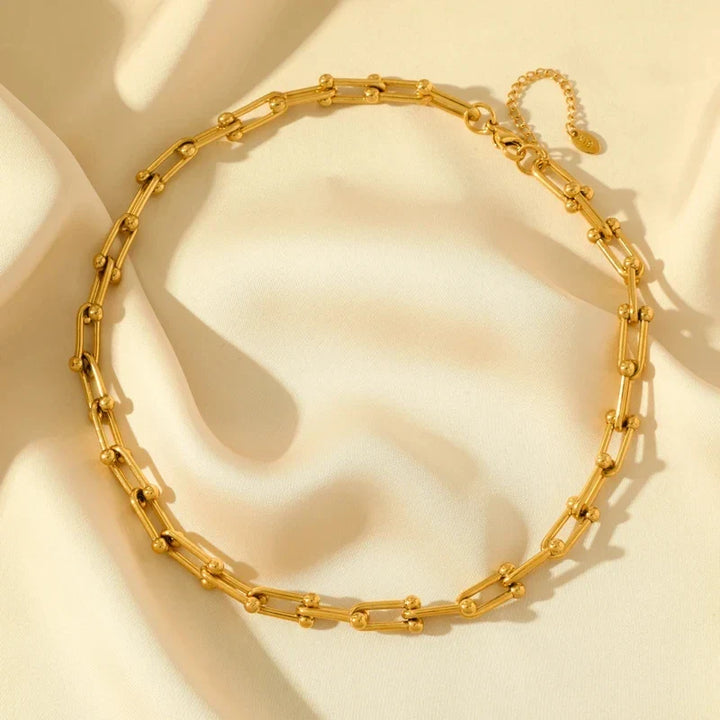 Elegant Grace Necklace - HESTONS