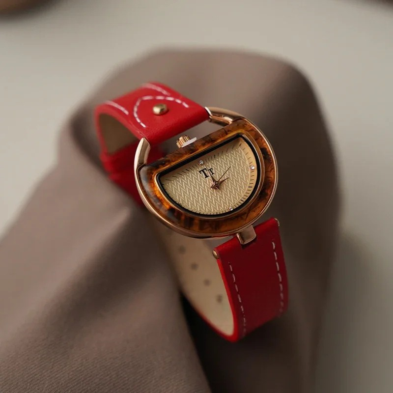 The Amberwood - Shop Hestons