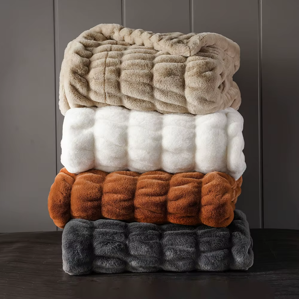 Snuggle Me Throw Blanket - HESTONS